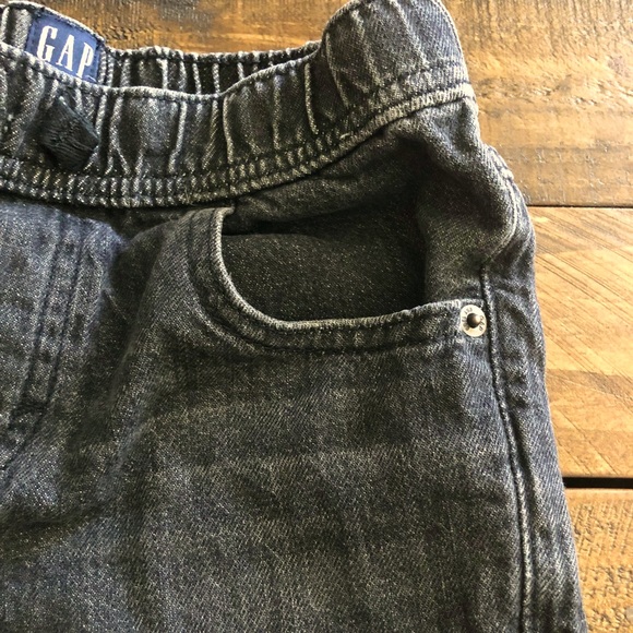 Kids GAP Denim Shorts - Picture 4 of 9